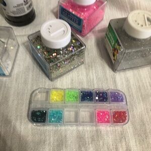 Colorful Glitter on Set